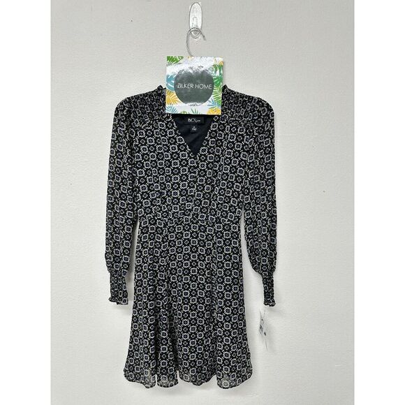 BCX Juniors' Women's Printed Smoked Shoulder Mini Dress - Black Combo XS - Picture 2 of 6